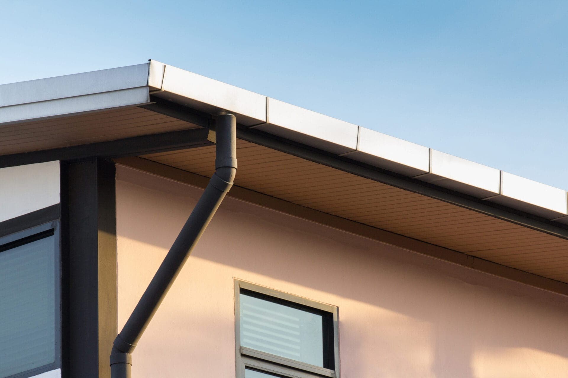 Box Gutter Solutions for Commercial Roofs in Central Florida